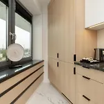 Appartement Apartport Wyjatkowe Z Widokiem Na Port W Gdyni By Renters