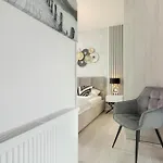 Apartport Wyjatkowe Z Widokiem Na Port W Gdyni By Renters Appartement Gdynia