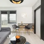 Appartement Apartport Wyjatkowe Z Widokiem Na Port W Gdyni By Renters *