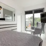 Appartement Apartport Wyjatkowe Z Widokiem Na Port W Gdyni By Renters *