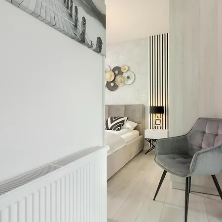 Apartport Wyjatkowe Z Widokiem Na Port W Gdyni By Renters Appartement Gdynia