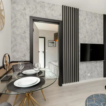 Apartport Wyjatkowe Z Widokiem Na Port W Gdyni By Renters Appartement Gdynia