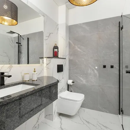 Apartport Wyjatkowe Z Widokiem Na Port W Gdyni By Renters Gdynia