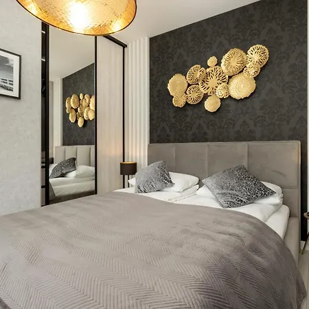 Apartport Wyjatkowe Z Widokiem Na Port W Gdyni By Renters Appartement