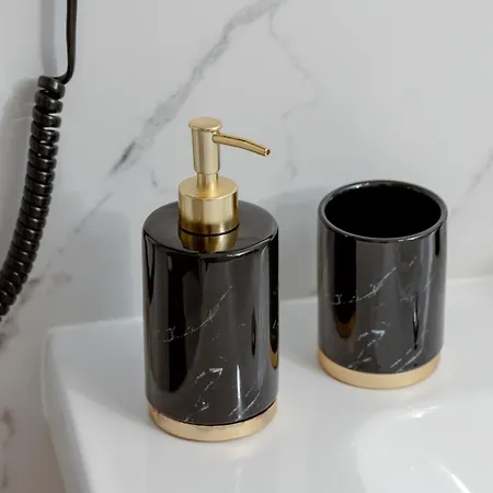 Appartement Apartport Wyjatkowe Z Widokiem Na Port W Gdyni By Renters Gdynia