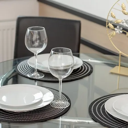 Apartport Wyjatkowe Z Widokiem Na Port W Gdyni By Renters * Gdynia